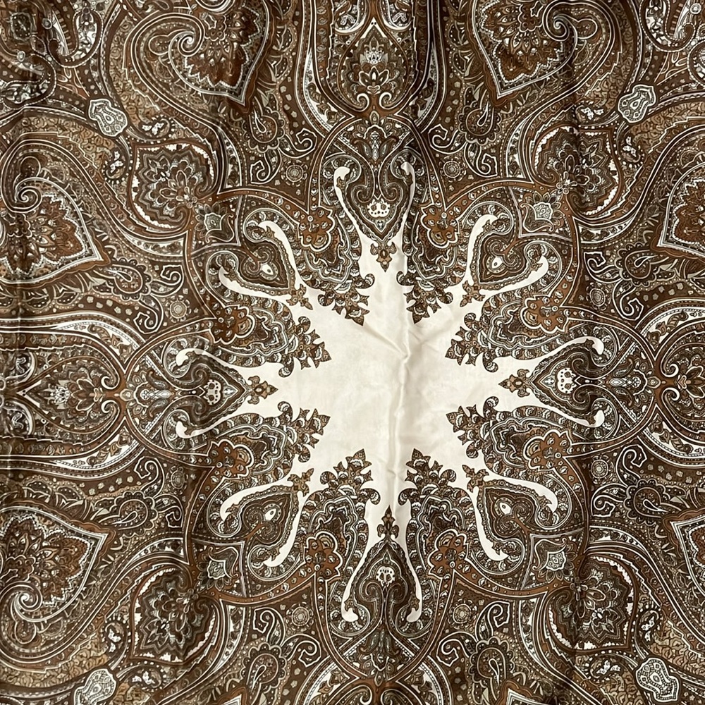 Square Scarf - Picture 4 of 4